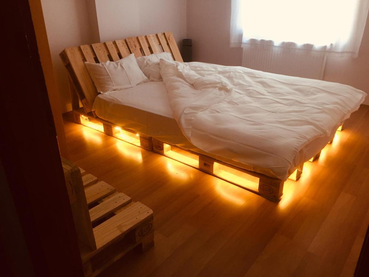 A Single Room in Home, одноместная комната в доме, Chambre simple, Habitación individual Стамбул Екстер'єр фото